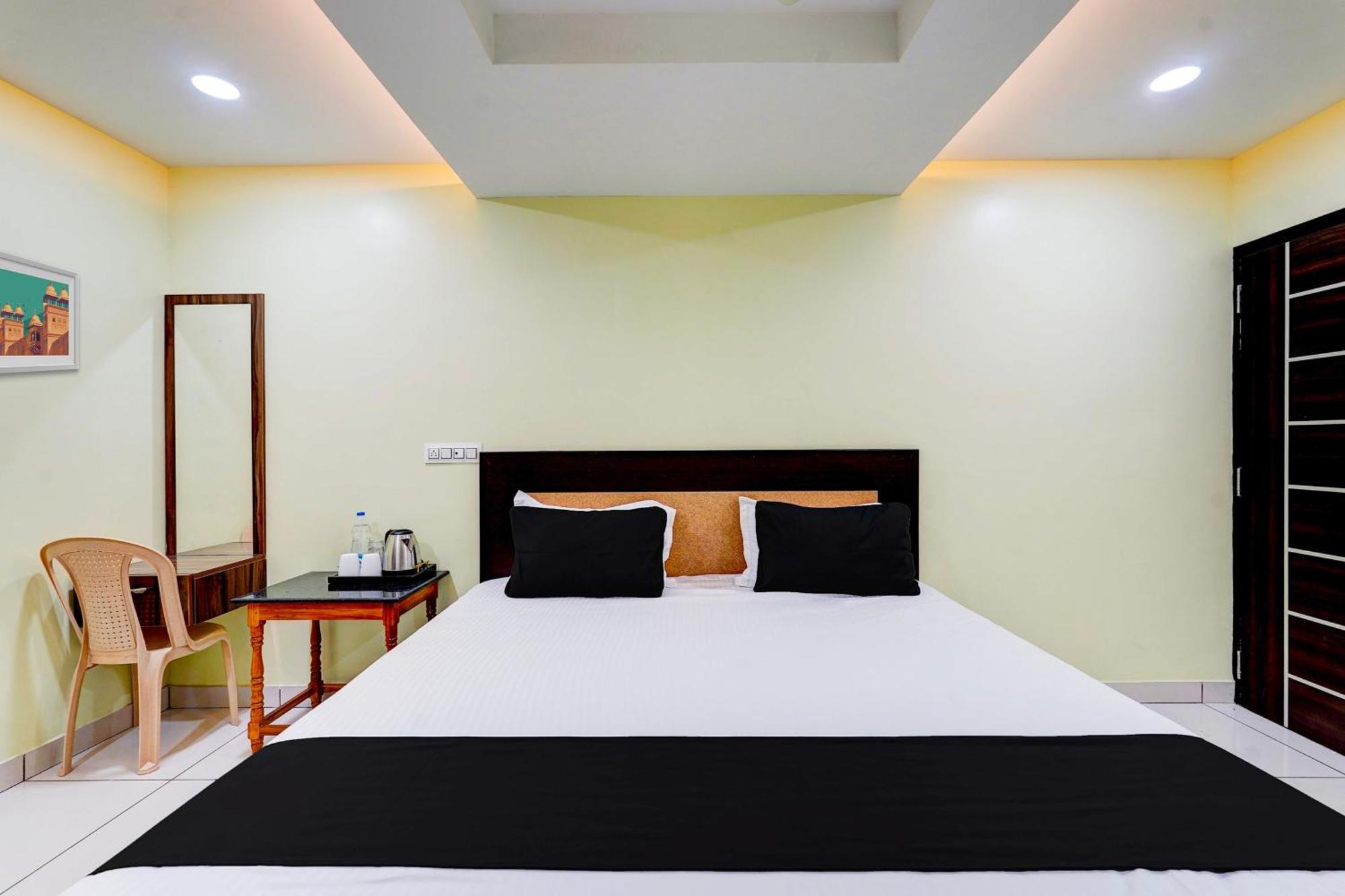 Super Hotel O Perungalathur Near Bus Stand Chennai Eksteriør bilde