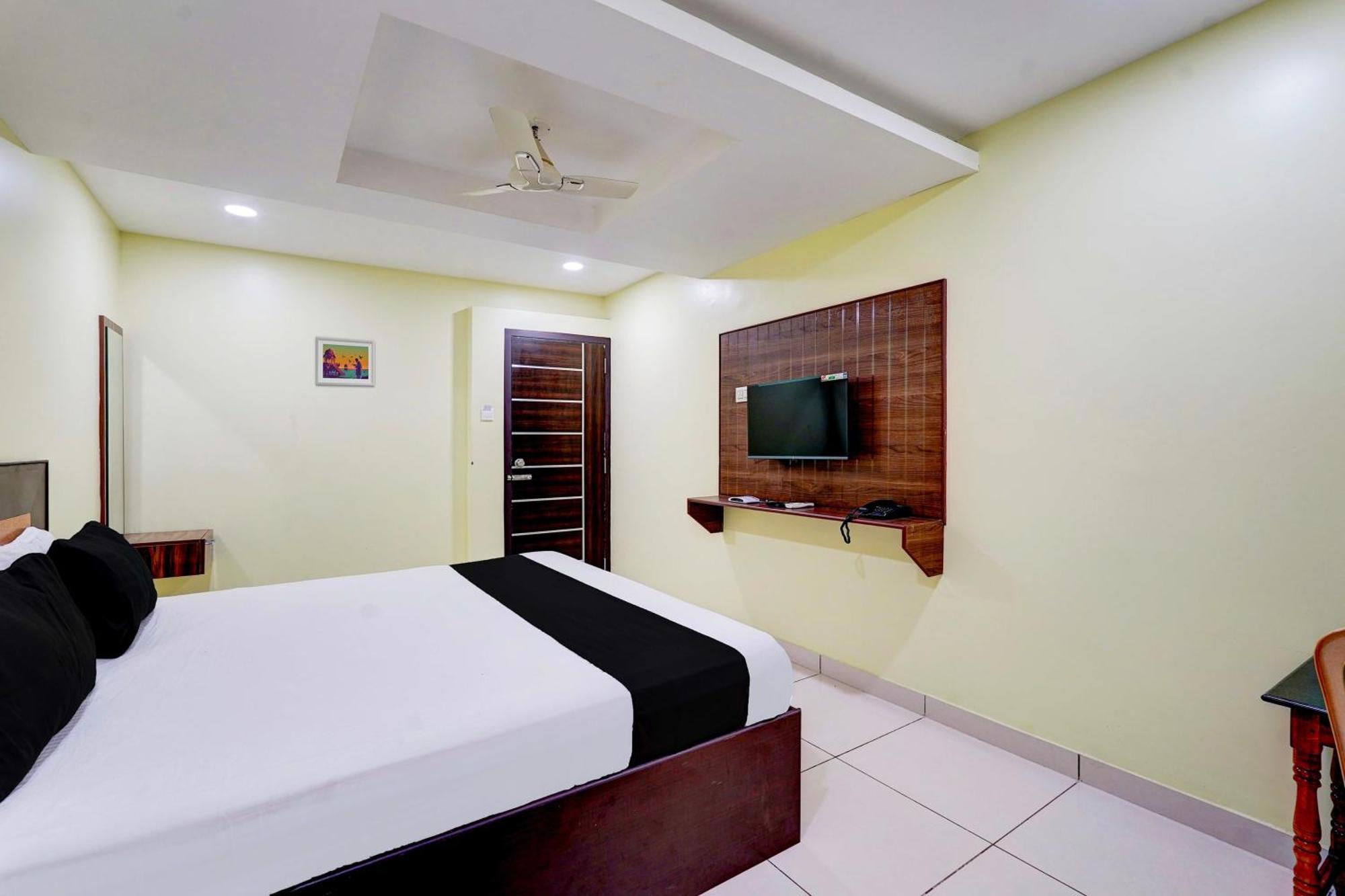 Super Hotel O Perungalathur Near Bus Stand Chennai Eksteriør bilde