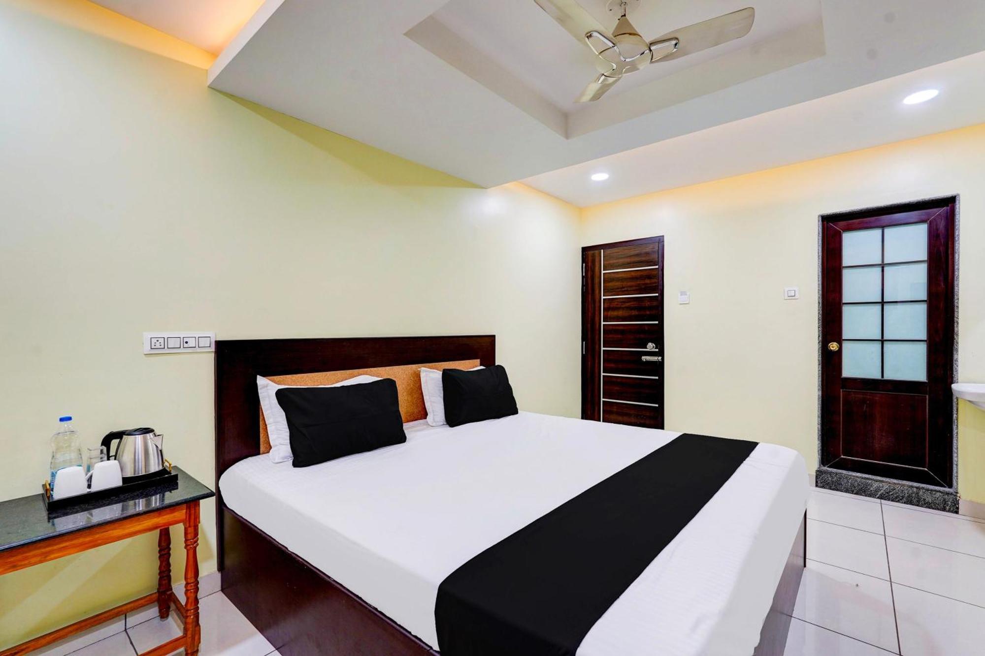 Super Hotel O Perungalathur Near Bus Stand Chennai Eksteriør bilde